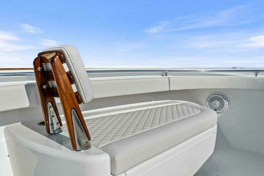 Valhalla Boatworks V 33 (52)