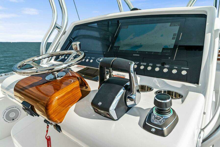 Valhalla Boatworks V 33 (42)