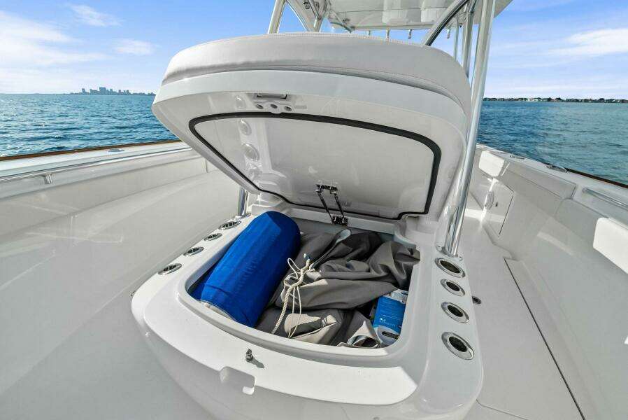 Valhalla Boatworks V 33 (55)