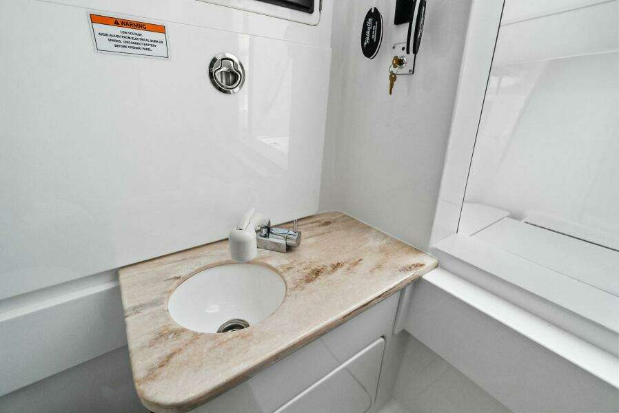 Valhalla Boatworks V 33 (65)