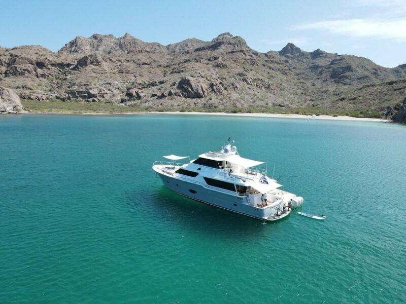 74' 2010 Horizon Enclosed Pilothouse