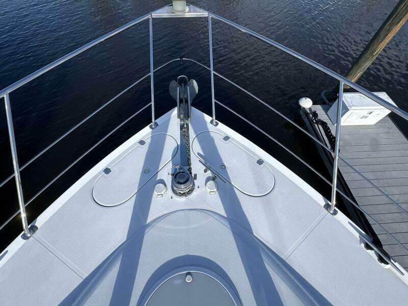 Isla Swintono 53ft Carver Yacht For Sale
