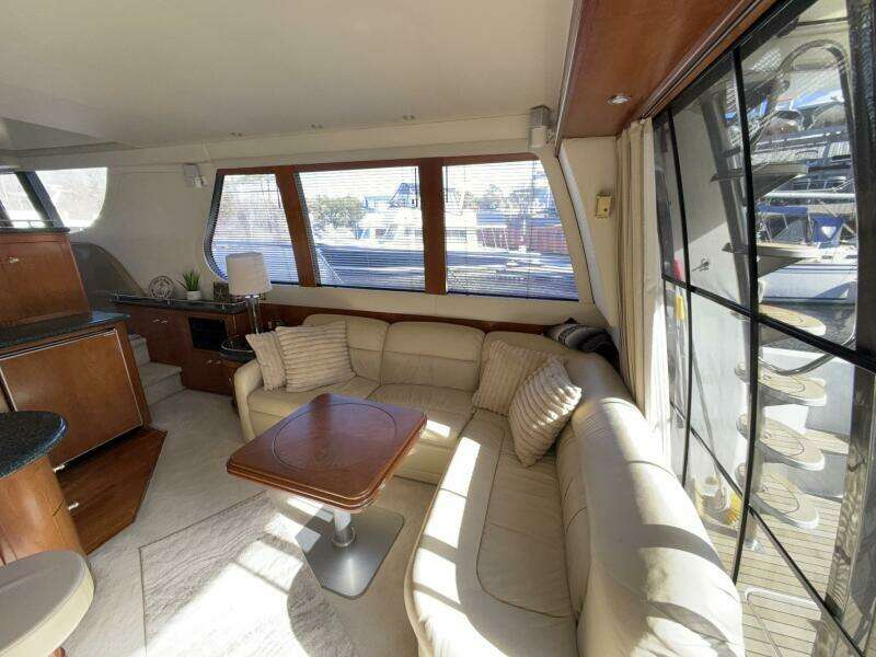 Isla Swintono 53ft Carver Yacht For Sale