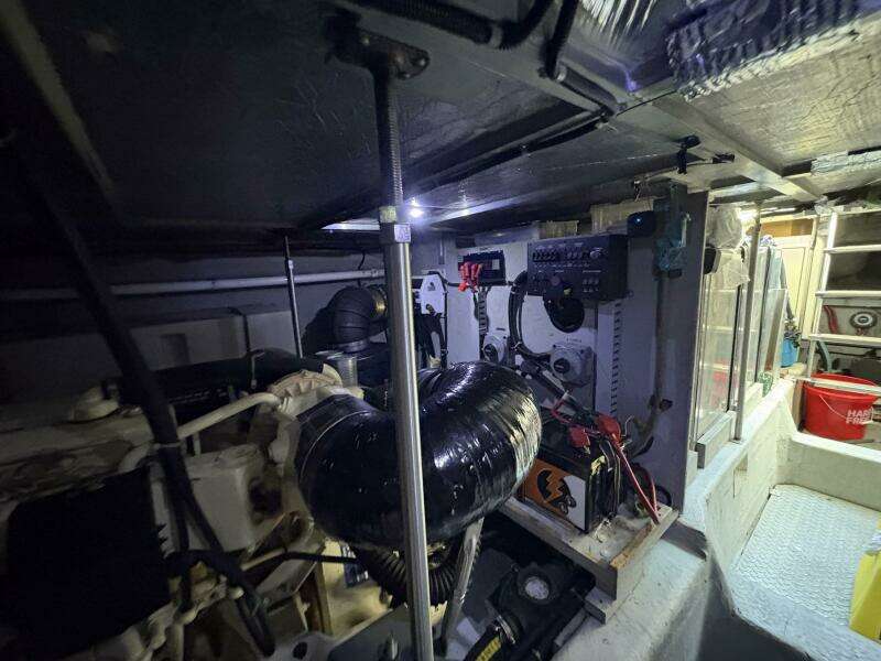 Isla Swintono 53ft Carver Yacht For Sale