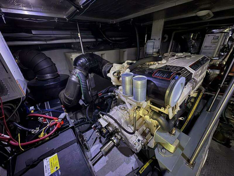 Isla Swintono 53ft Carver Yacht For Sale