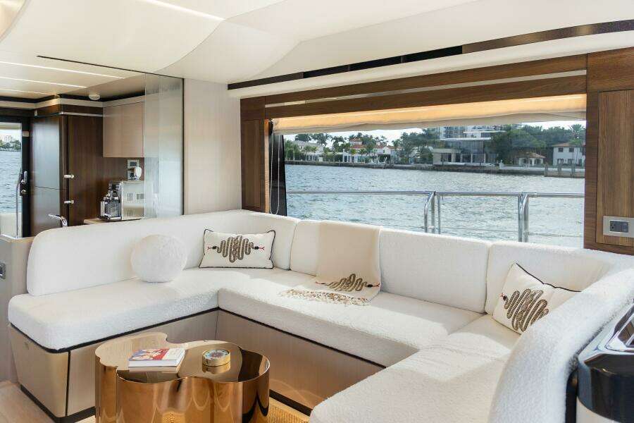 Triangle 58ft Absolute Yacht For Sale