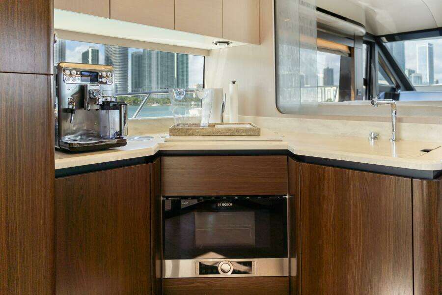 Triangle 58ft Absolute Yacht For Sale