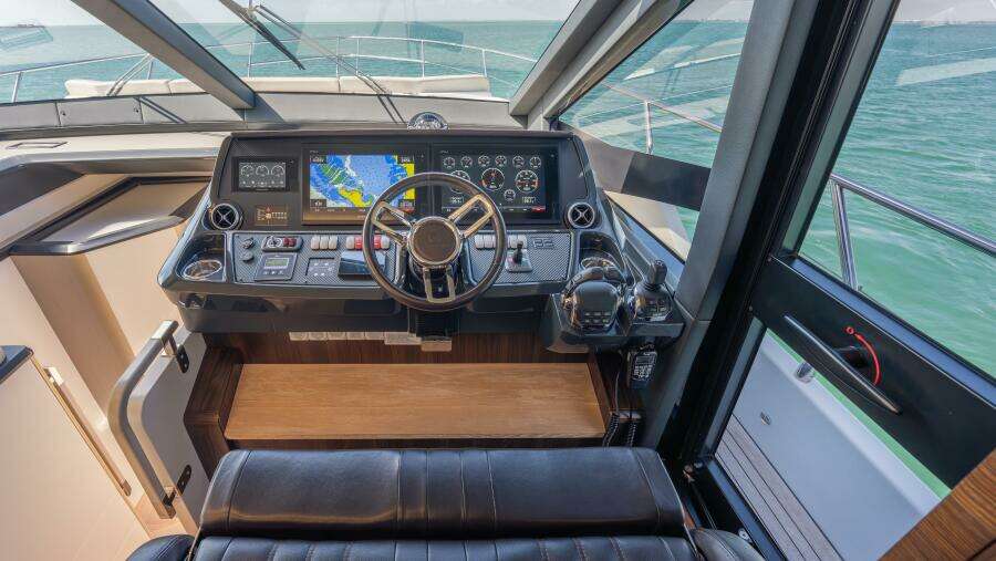 Triangle 58ft Absolute Yacht For Sale