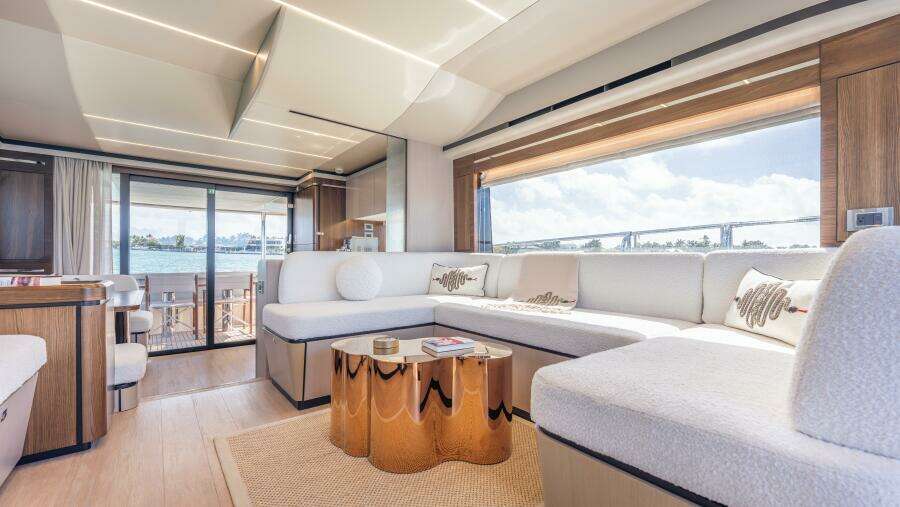 Triangle 58ft Absolute Yacht For Sale