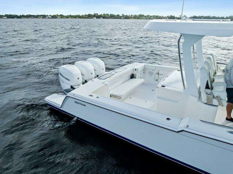 Isla 39ft Bertram Yacht For Sale