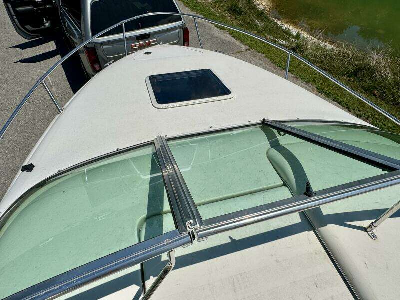 23ft Sea Ray Yacht For Sale