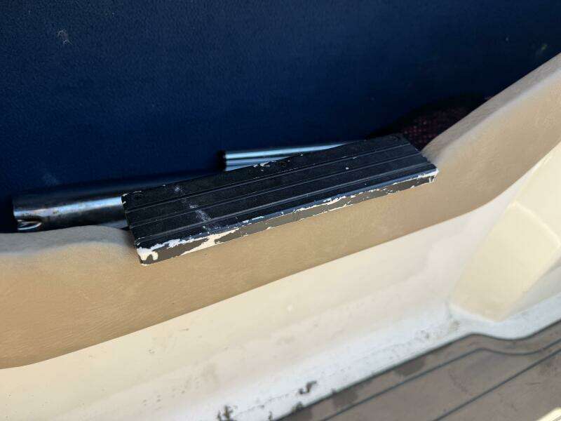 23ft Sea Ray Yacht For Sale