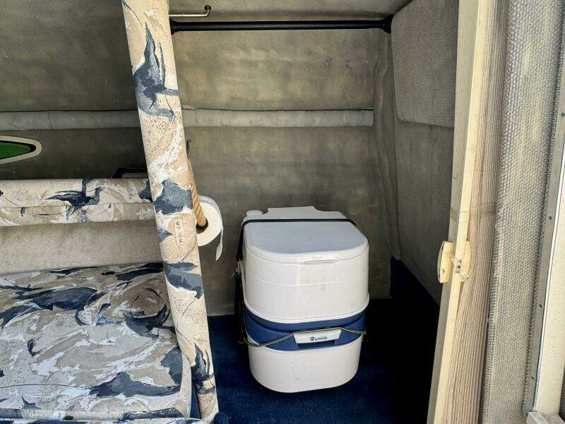 23ft Sea Ray Yacht For Sale