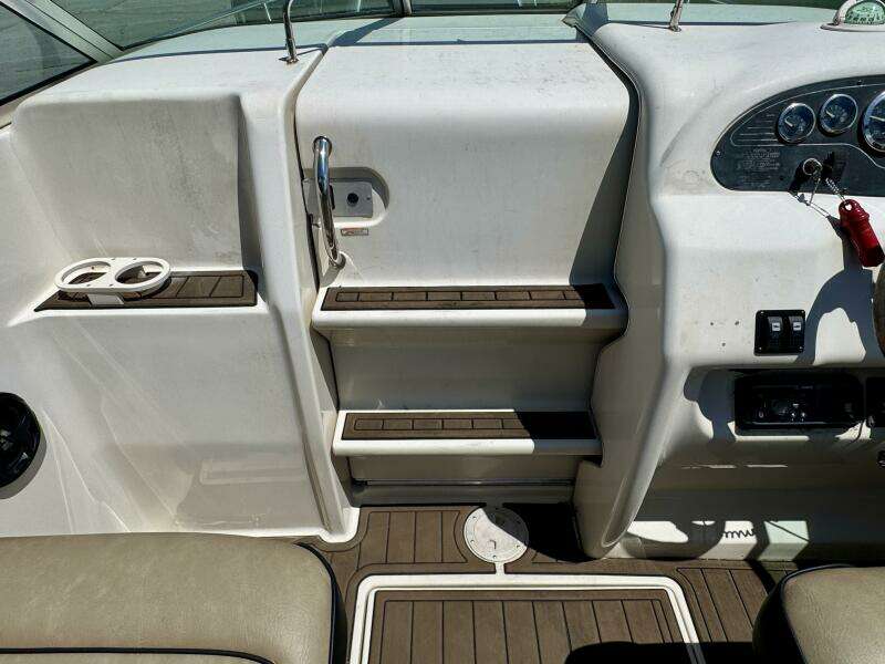 23ft Sea Ray Yacht For Sale