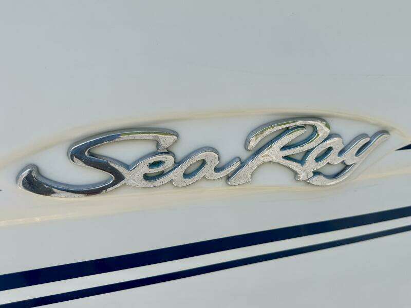 23ft Sea Ray Yacht For Sale