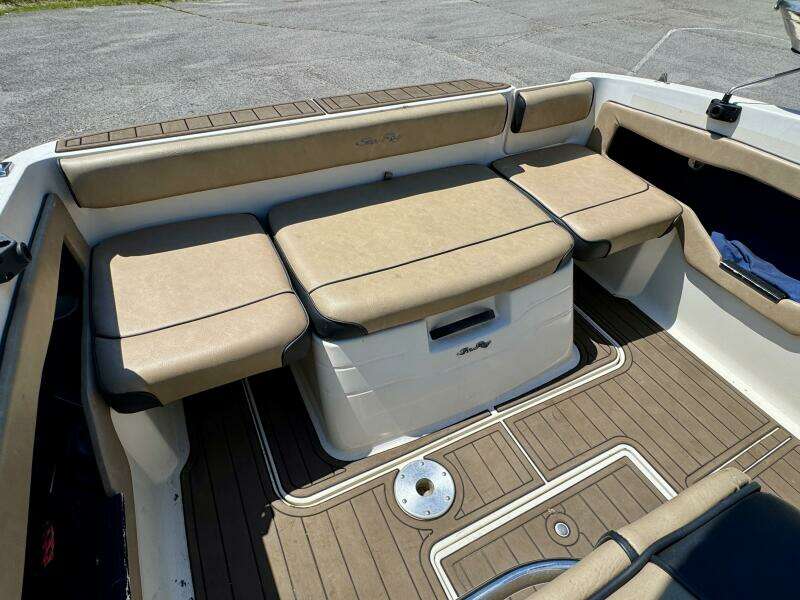 23ft Sea Ray Yacht For Sale