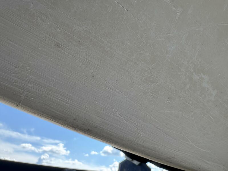 23' 1999 Sea Ray 215 Express Cruiser