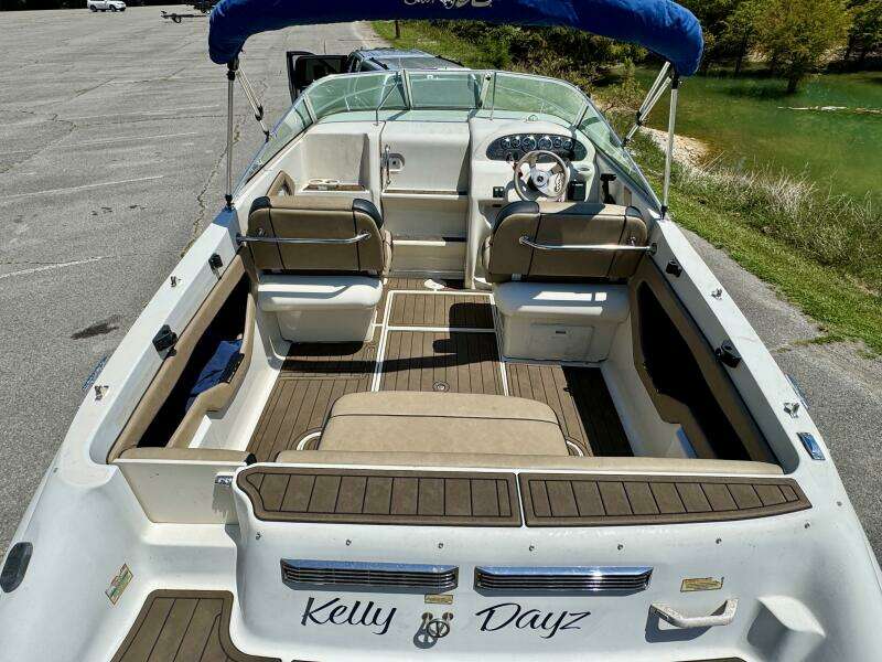 23ft Sea Ray Yacht For Sale