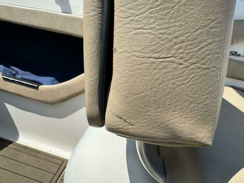 23ft Sea Ray Yacht For Sale