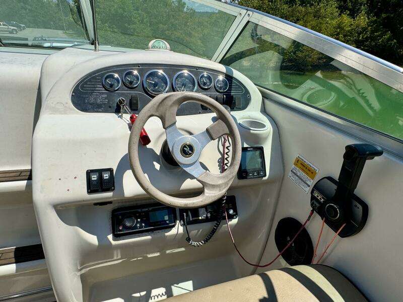 23ft Sea Ray Yacht For Sale