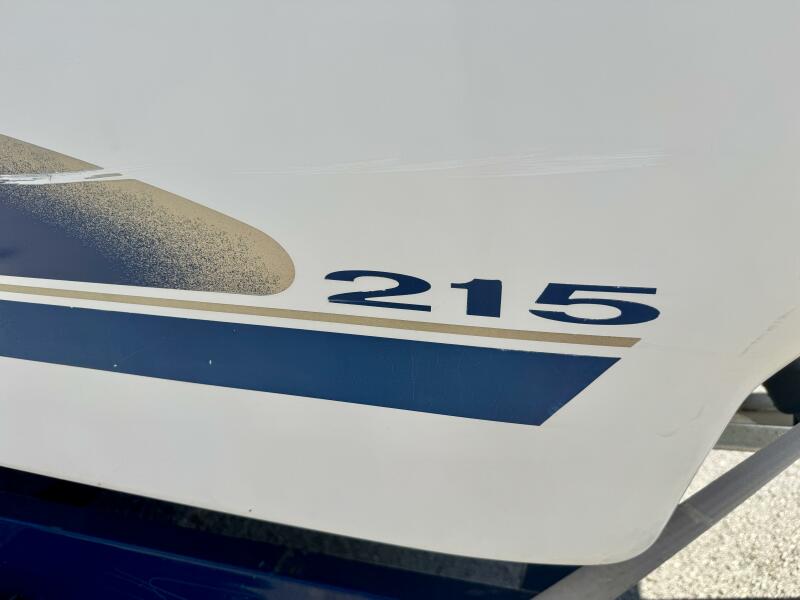 23' 1999 Sea Ray 215 Express Cruiser