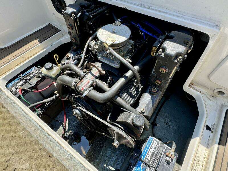 23ft Sea Ray Yacht For Sale