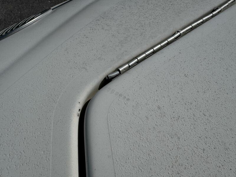 23' 1999 Sea Ray 215 Express Cruiser