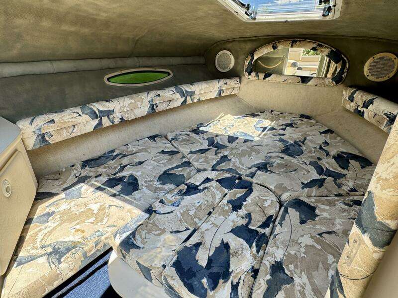 23ft Sea Ray Yacht For Sale