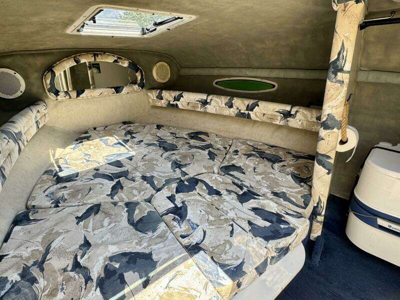 23ft Sea Ray Yacht For Sale