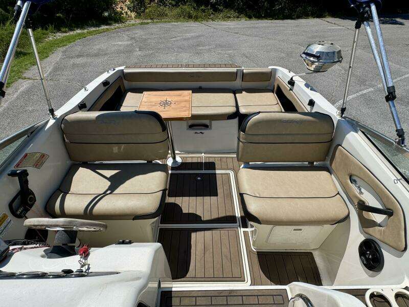 23ft Sea Ray Yacht For Sale