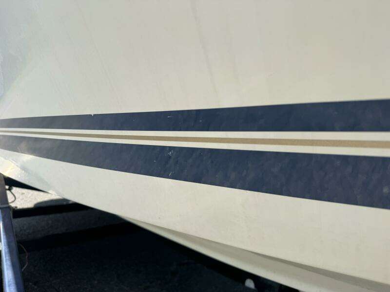 23ft Sea Ray Yacht For Sale