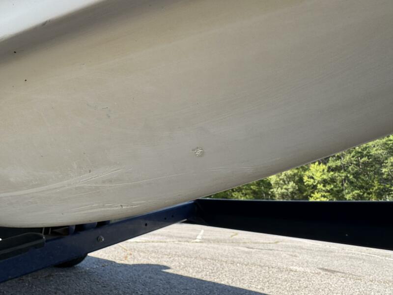 23' 1999 Sea Ray 215 Express Cruiser