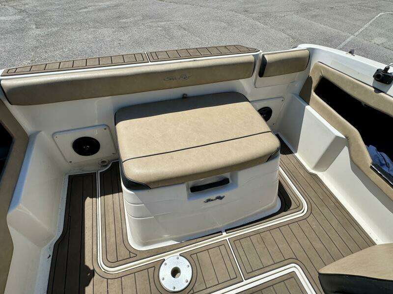 23ft Sea Ray Yacht For Sale