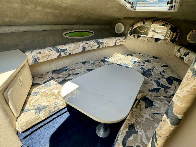 23ft Sea Ray Yacht For Sale