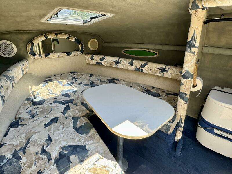 23ft Sea Ray Yacht For Sale