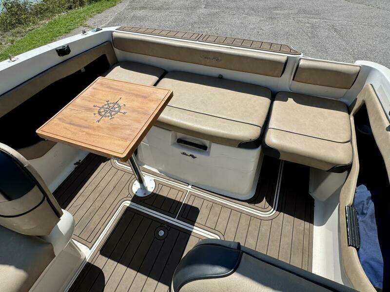 23ft Sea Ray Yacht For Sale