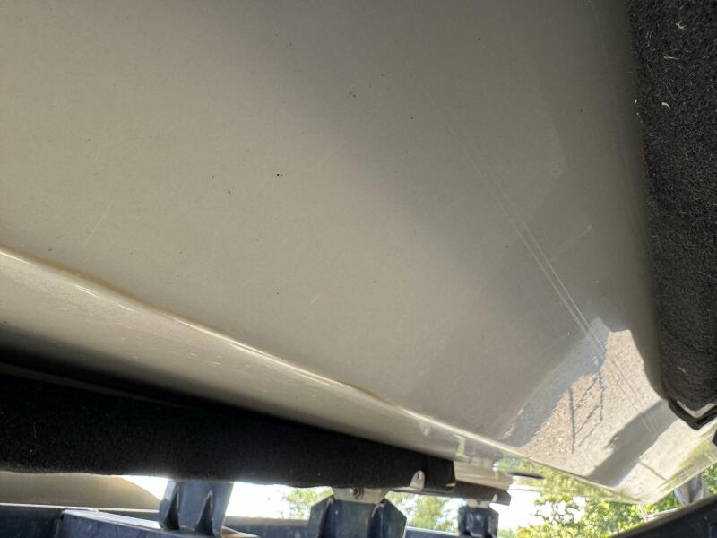 23' 1999 Sea Ray 215 Express Cruiser