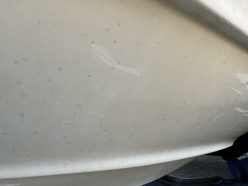 23' 1999 Sea Ray 215 Express Cruiser