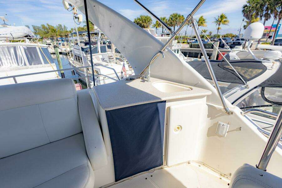 Blue Sapphire 41ft Silverton Yacht For Sale