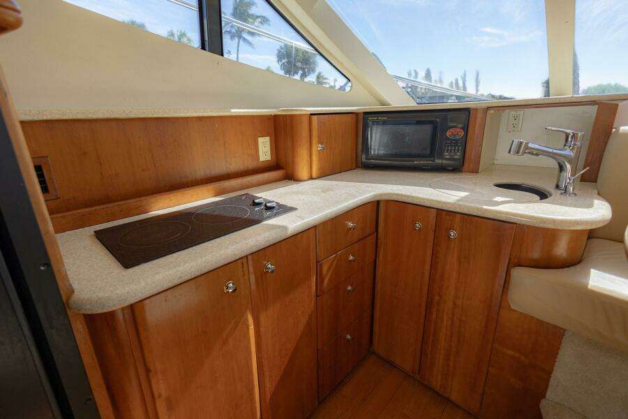 Blue Sapphire 41ft Silverton Yacht For Sale