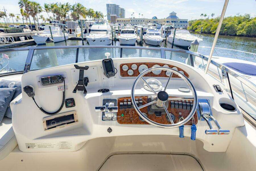 Blue Sapphire 41ft Silverton Yacht For Sale