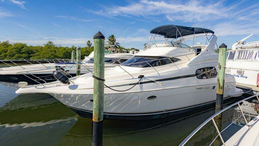 Blue Sapphire 41ft Silverton Yacht For Sale