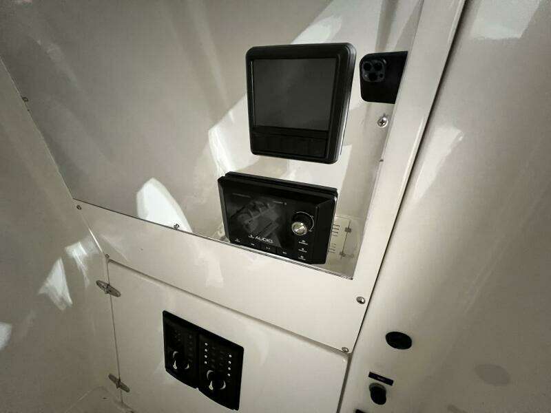 26ft Jupiter Yacht For Sale