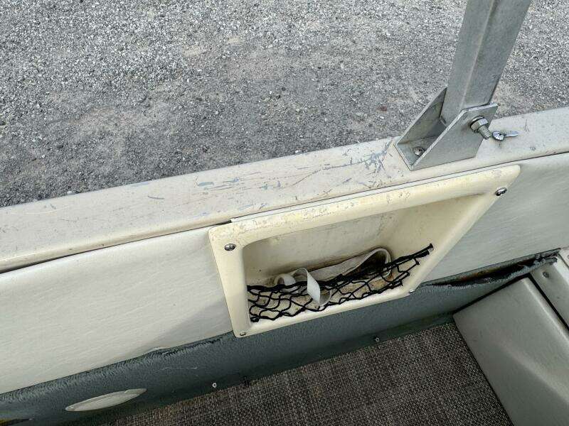 21ft Sun Tracker Yacht For Sale