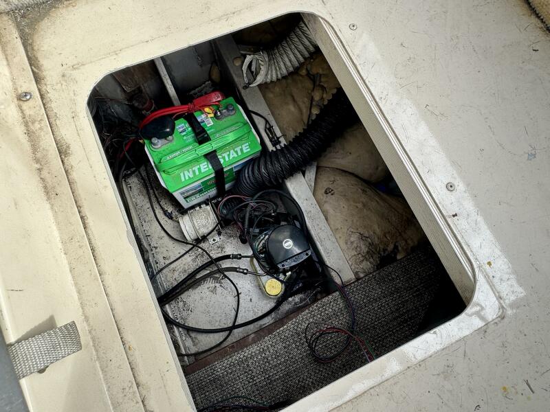 21' 2002 Sun Tracker Party Deck 21