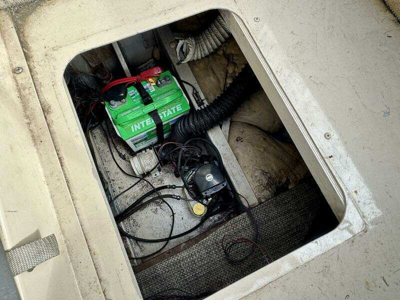 21ft Sun Tracker Yacht For Sale