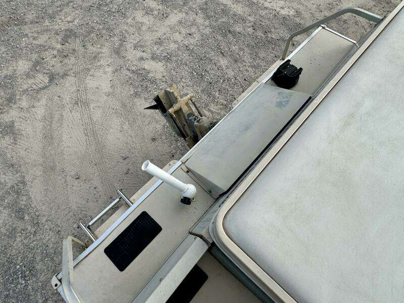 21ft Sun Tracker Yacht For Sale