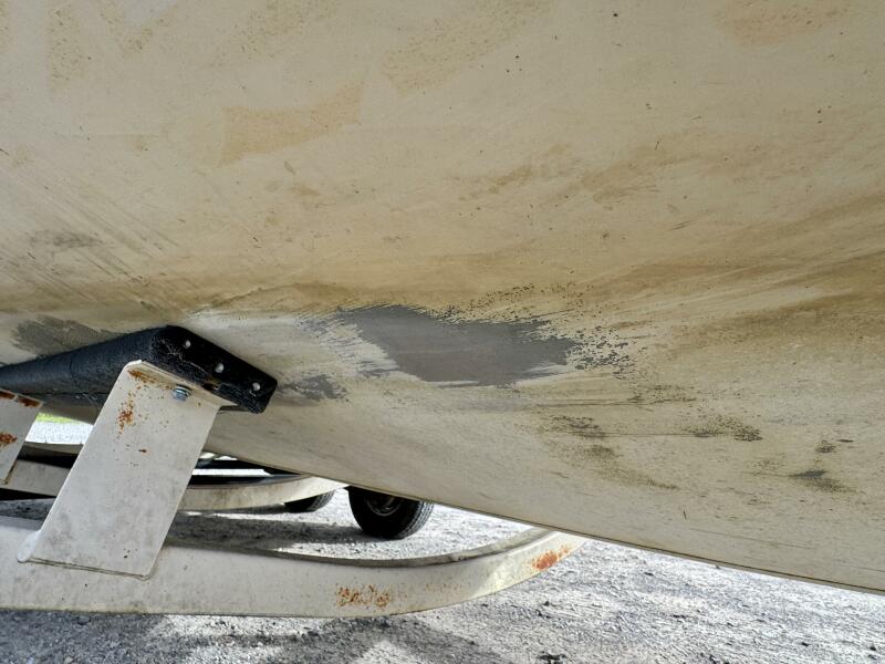 21' 2002 Sun Tracker Party Deck 21