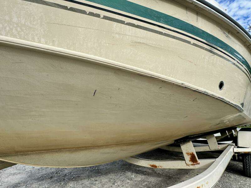 21ft Sun Tracker Yacht For Sale