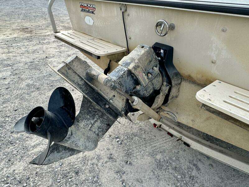 21ft Sun Tracker Yacht For Sale